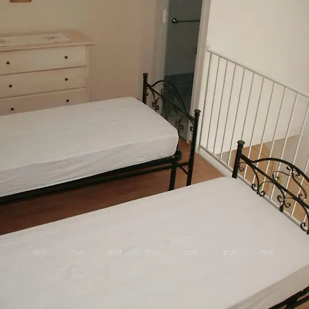 Frontespiaggia 아파트